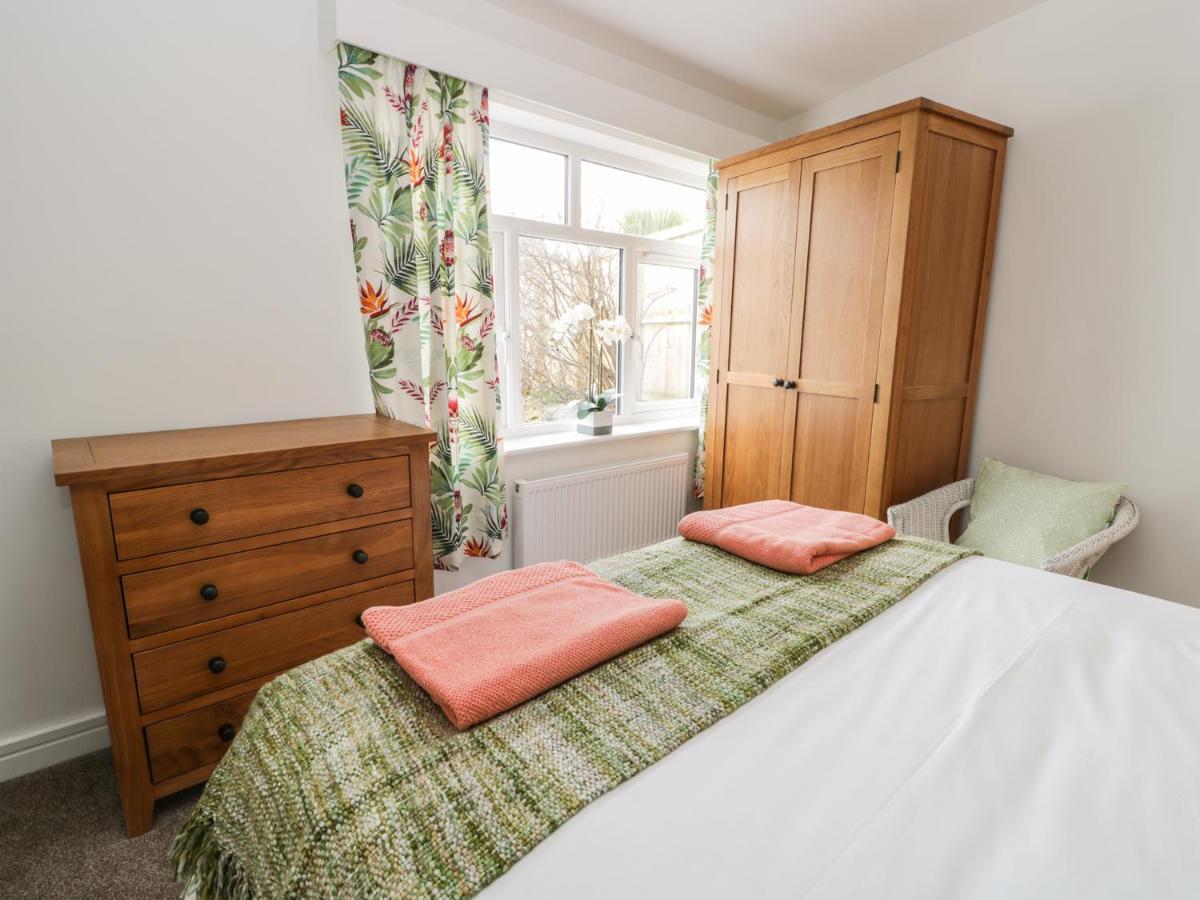 Manor Heath 1 Apartment *
